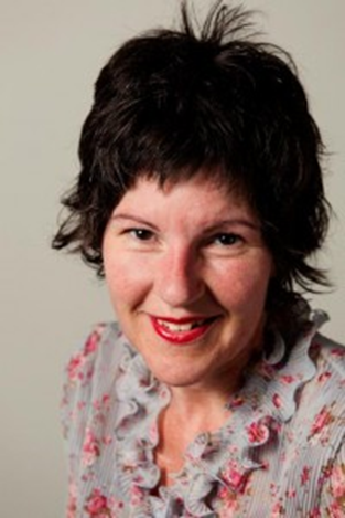 headshot van Anne-Miek